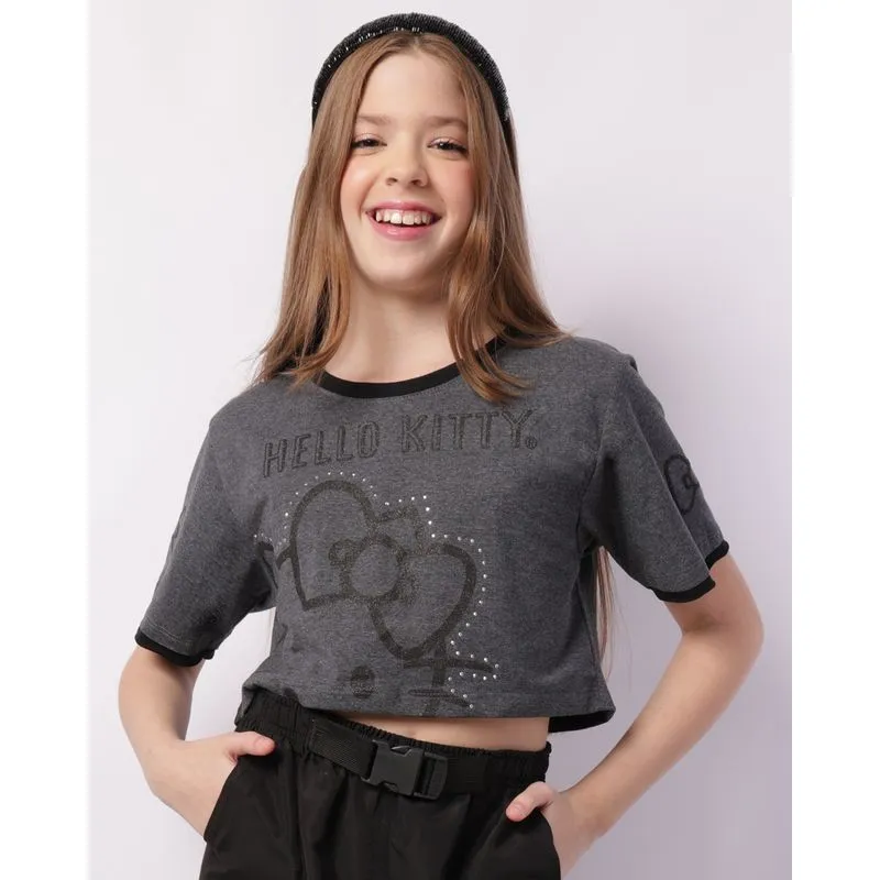Camiseta Juvenil Hello Kitty Cropped com Strass Cinza 16