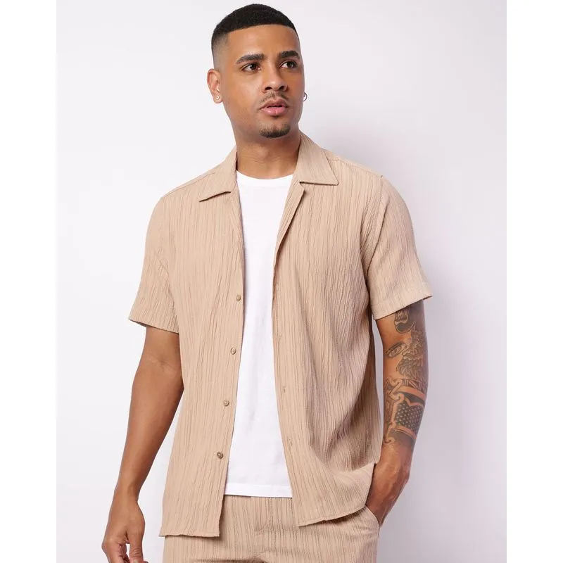 Camisa Masculina Manga Curta Viscose Plissada Bege 1