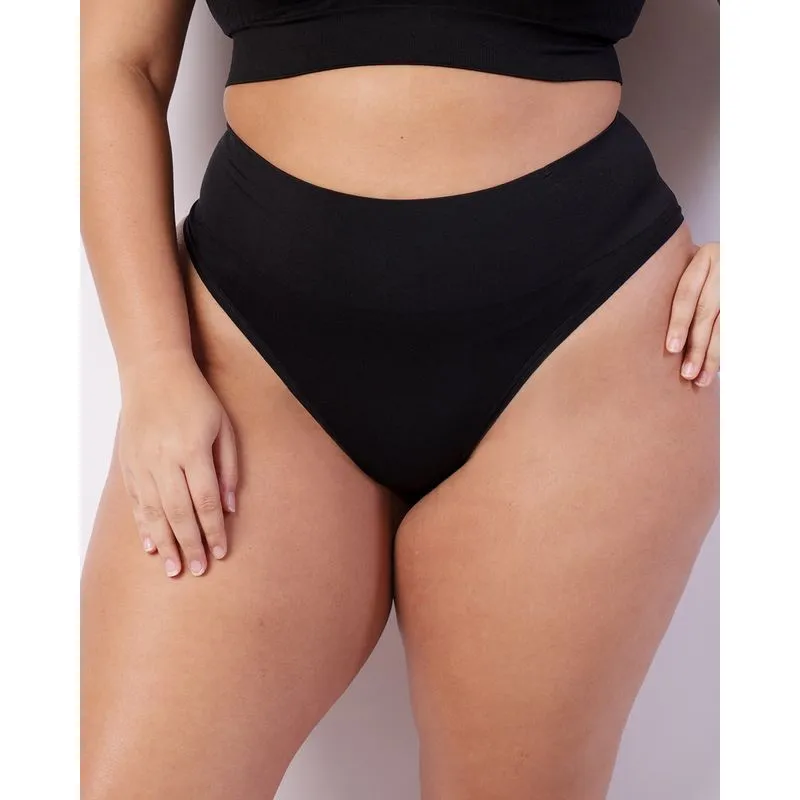Calcinha Plus Size Feminina Fio Dental Sem Costura Preta G2