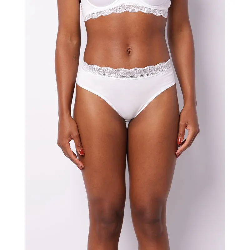 Calcinha Feminina Biquíni Detalhe Em Renda Branca GG