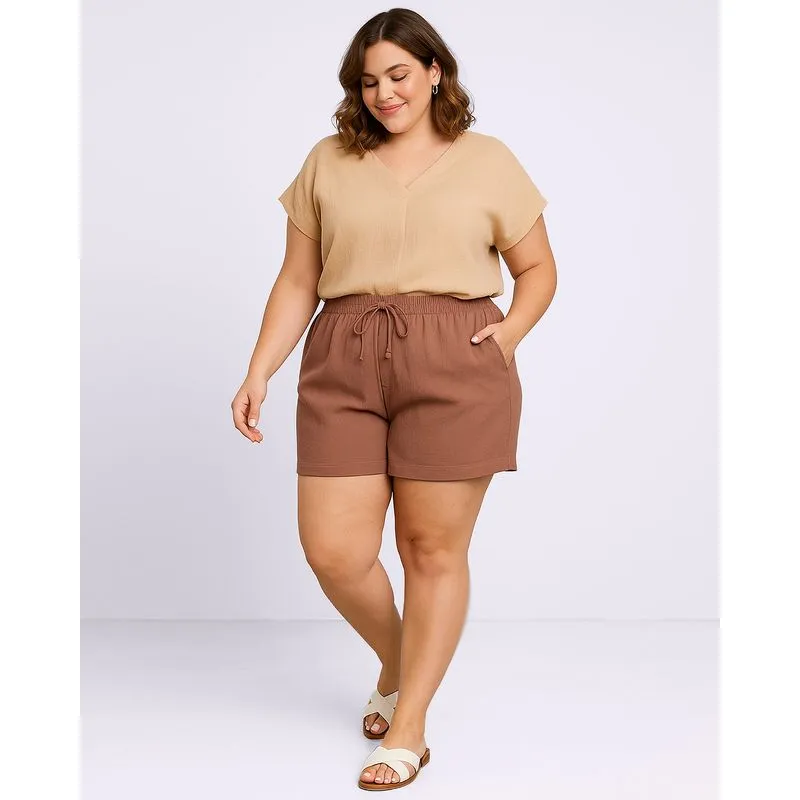 Short Plus Size Feminino Curto com Cordão Bege G2