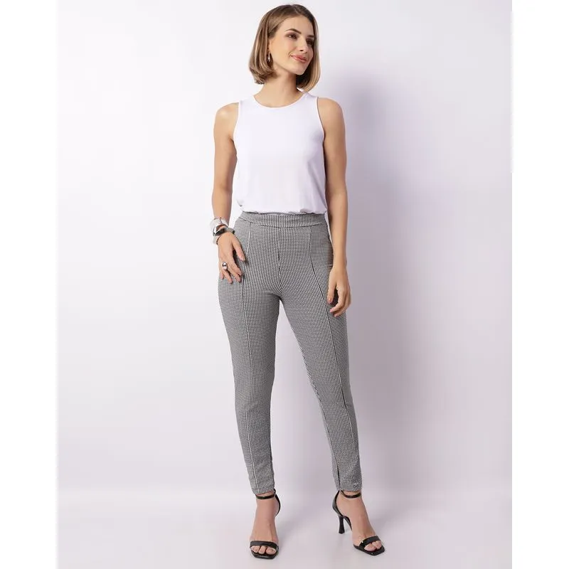 Calça Feminina Jacquard Com Recortes Preta GG