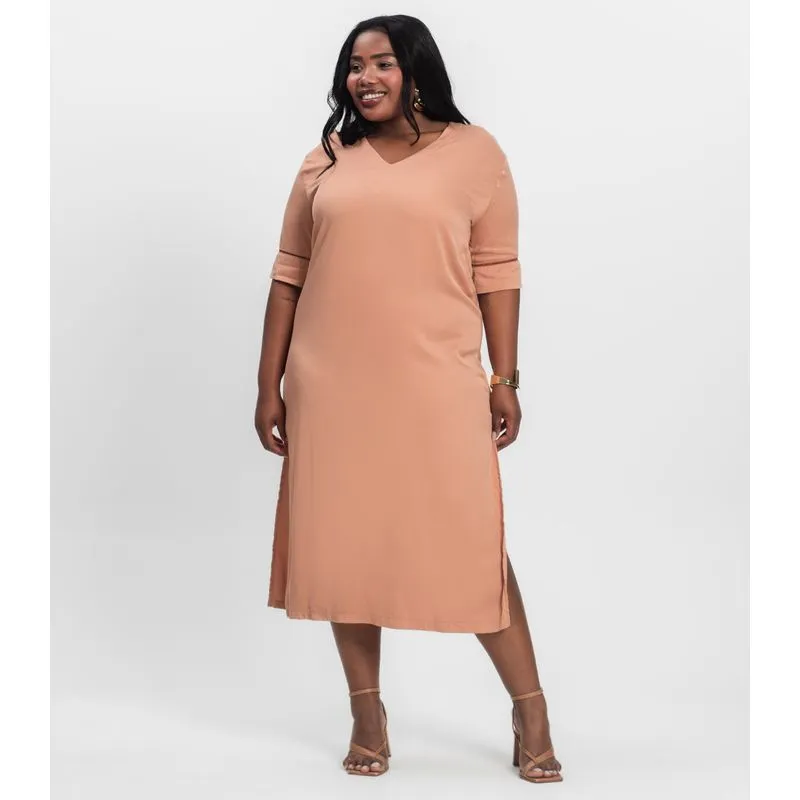 Vestido Manga Curta em Viscose Secret Glam Marrom Plus G2