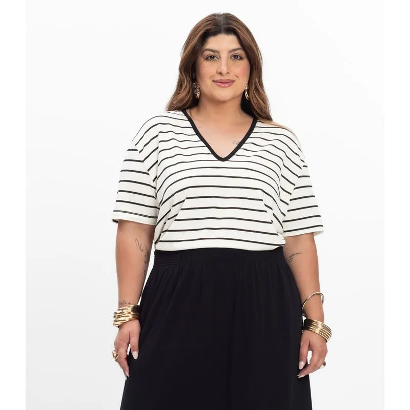 Blusa Feminina Plus Size Gola V Secret Glam Bege Plus G4