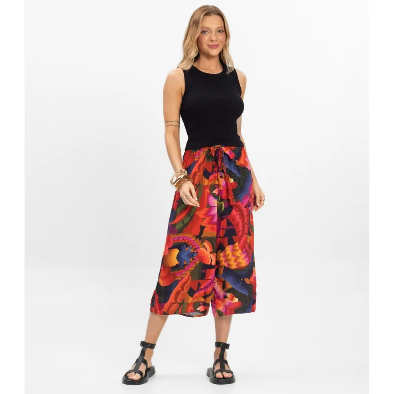 Calça Pantacourt Infinita Cor Vermelho M