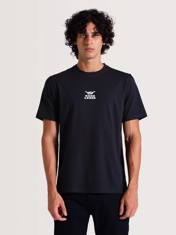 Camiseta Preta Manga Curta Especial Hang Loose Field M / PRETO