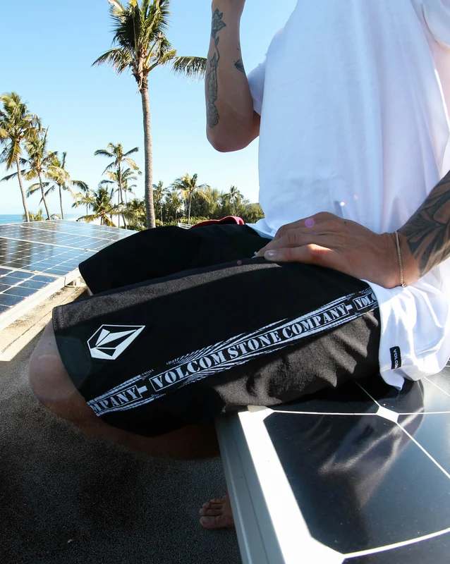 Boardshorts Volcom Command Liberator Black 40 / Preto