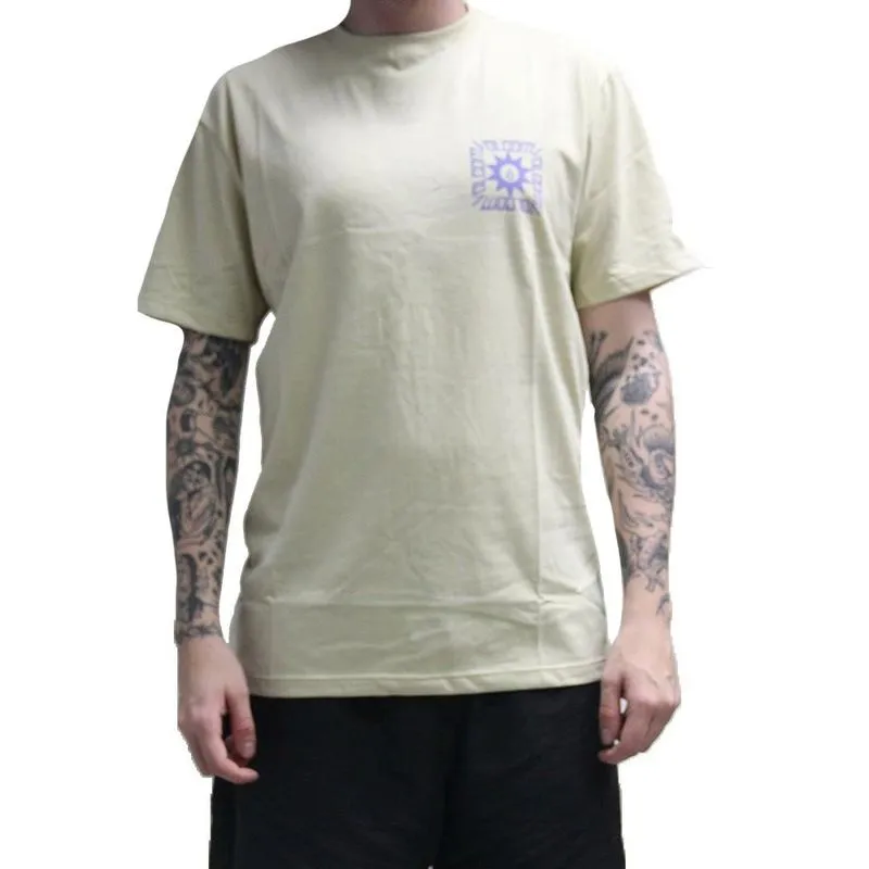Camiseta Volcom Quantum SM26 Masculina Bege M / begê