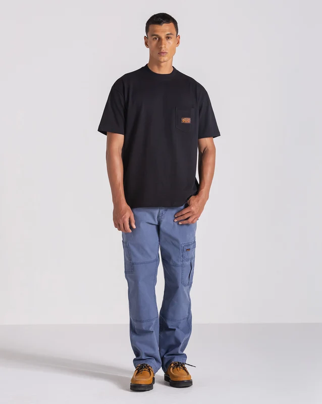 Camiseta Comfort Fit Volcom Workwear Certified Preta G / Preto