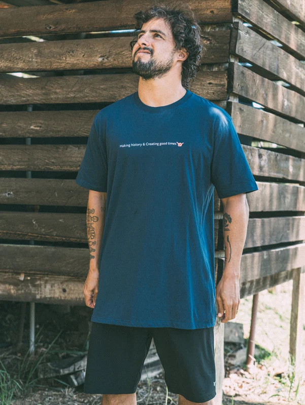 Camiseta Manga Curta Azul Marinho Hang Loose Goodtimes P / AZUL MARINHO