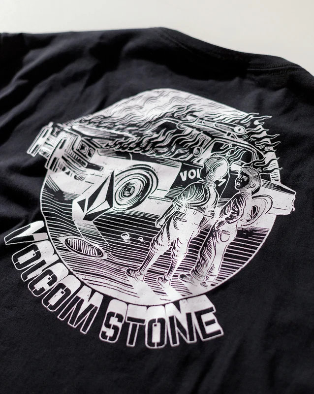 Camiseta Regular Volcom Firecar Preta G / PRETO