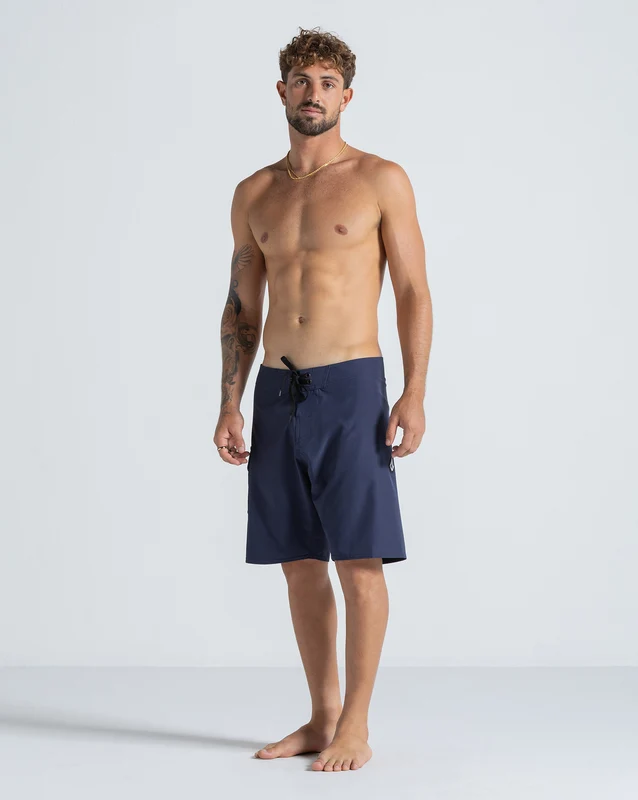 Boardshort Volcom Lido Solid Azul Escuro 44 / AZUL ESCURO