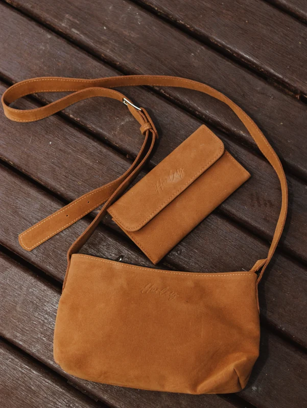 Bolsa Feminina Transversal Hurley Marrom UN / Marrom