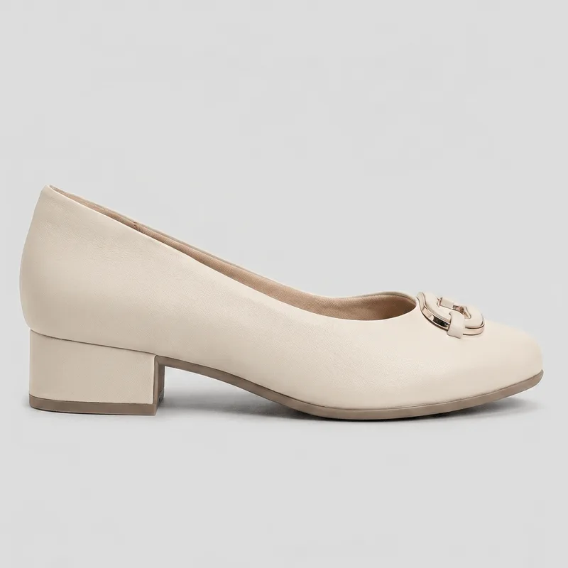 Scarpin Salto Baixo Off White 40
