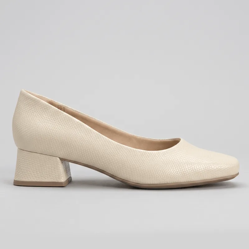 Scarpin Tati Salto Médio Off White 37