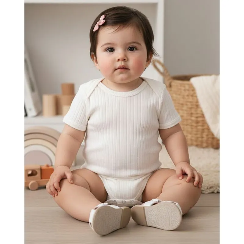 Body Bebê Canelado Manga Curta Off White P