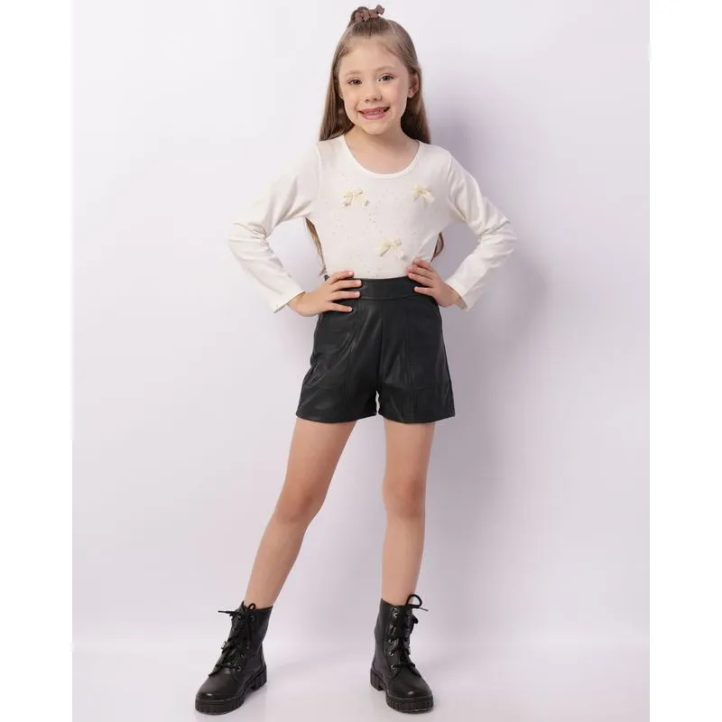 Short Infantil Curto PU Com Bolsos Preto 6