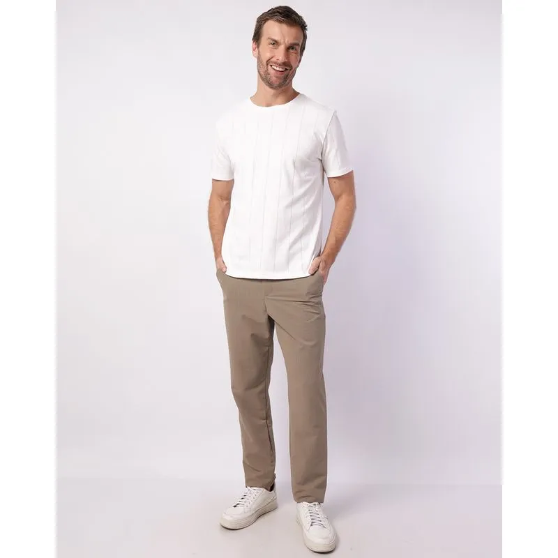 Calça Masculina Texturizada com Bolsos Bege 48