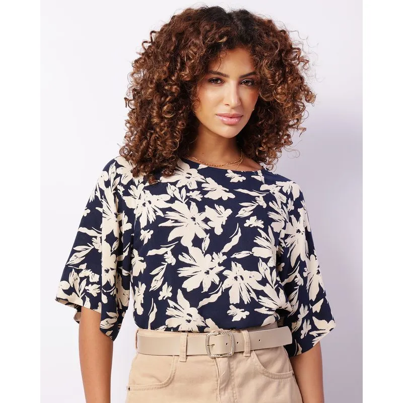 Blusa Feminina Berry & Co. Viscose Manga Curta Floral Marinho M
