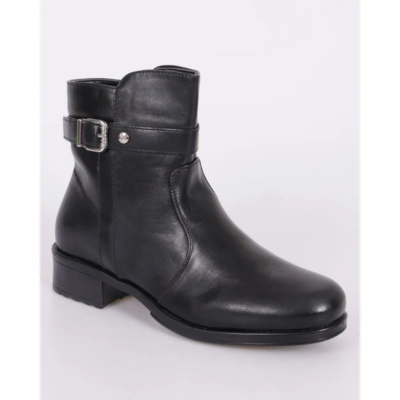 Bota Feminina Coturno Mooncity Com Fivela Preta 38