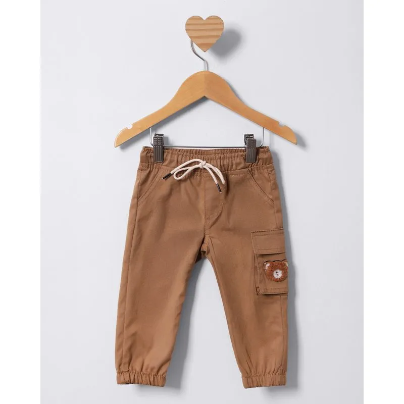 Calça Bebê Sarja Jogger Com Bolso Cargo Ursinho Marrom P