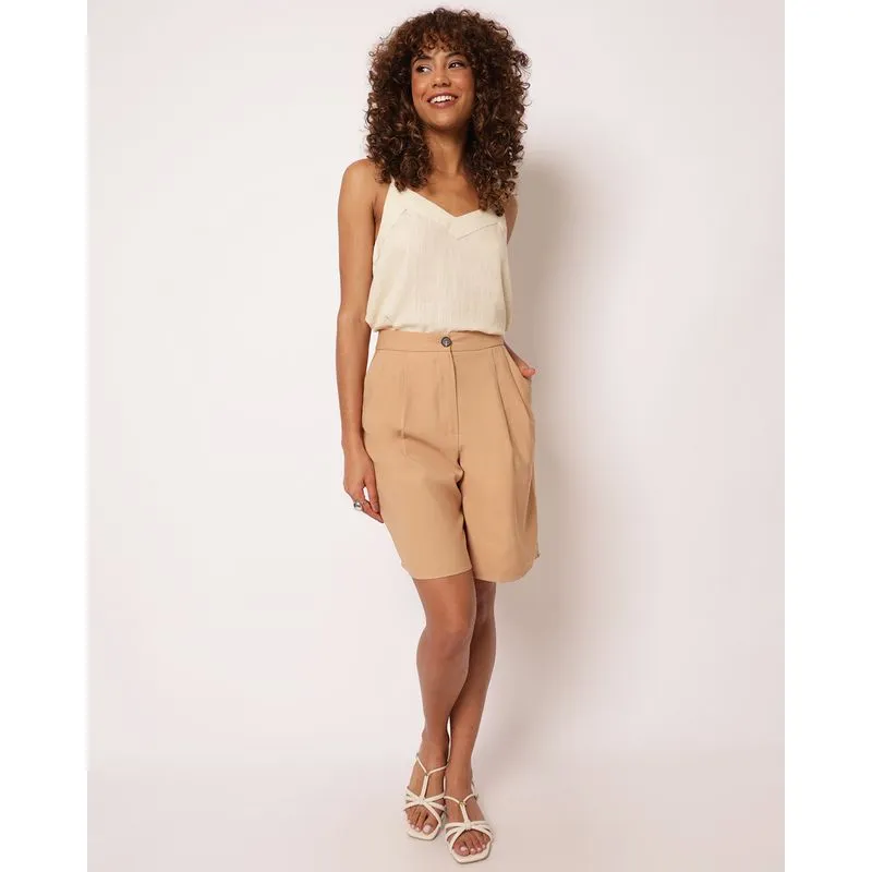 Bermuda Feminina Berry & Co. Reta Alfaiataria Bege G