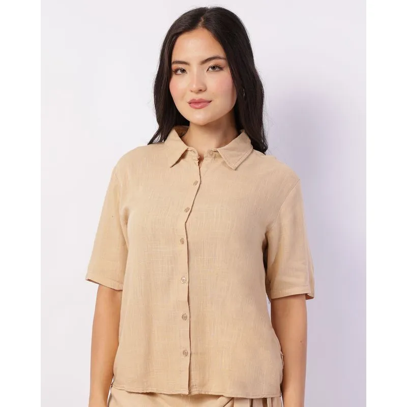 Camisa Feminina Berry & Co. Viscolinho Manga Curta Bege M