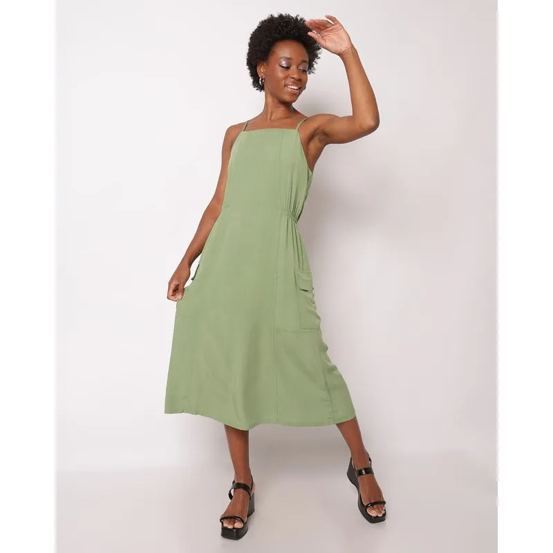 Vestido Feminino Berry & Co. Midi Viscose Alcinha Bolsos Cargo Verde G
