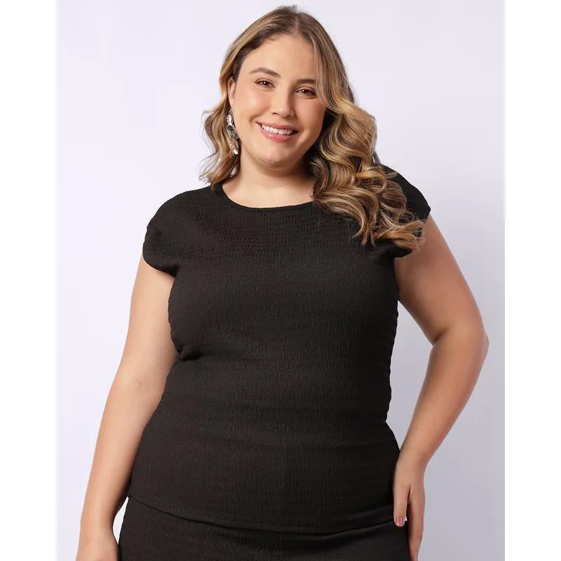 Blusa Plus Size Feminina Texturizada Abertura nas Costas Preta G1