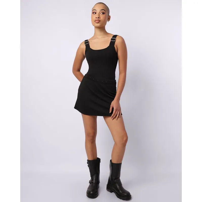 Saia Feminina Curta com Cinto Tachas Preta P