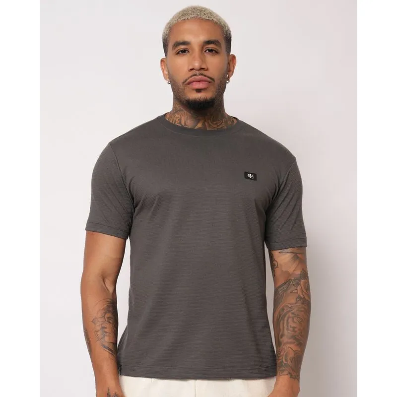 Camiseta Masculina Texturizada Aplique Frontal Manga Curta Cinza GG