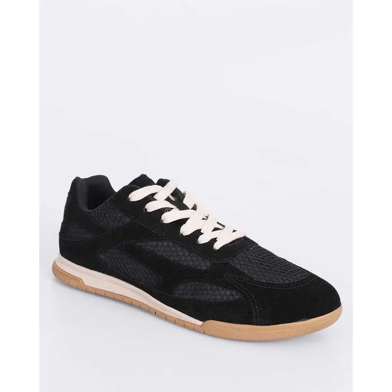 Tênis Feminino Casual com Recortes Telado Preto 35