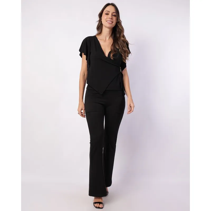 Calça Feminina Flare com Bolsos Recortes Preta G