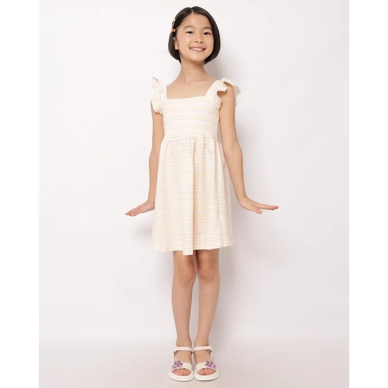 Vestido Infantil Curto Texturizado Listrado Alcinha com Babado Off White 4