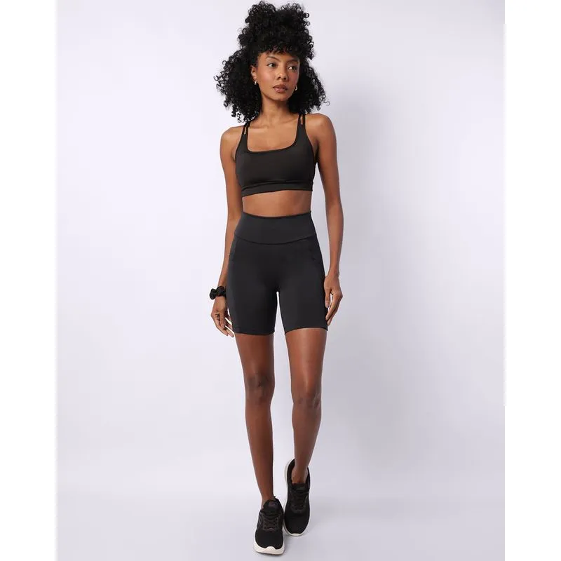 Bermuda Fitness Feminina Suplex com Bolsos Laterais Preta M