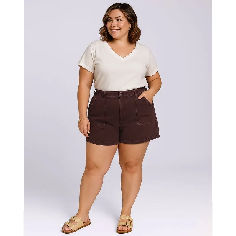 Short Sarja Plus Size Feminino Carpinteiro com Bolsos Marrom 52