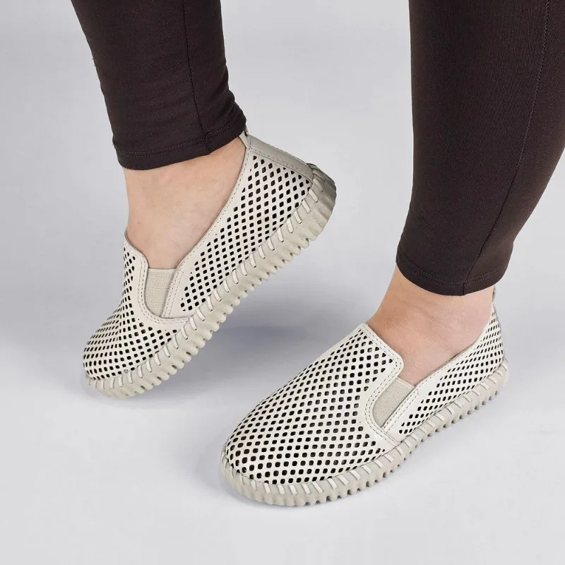 Tênis Bottero Feminino Slip On em Couro Vazado 374106 35 / Offwhite