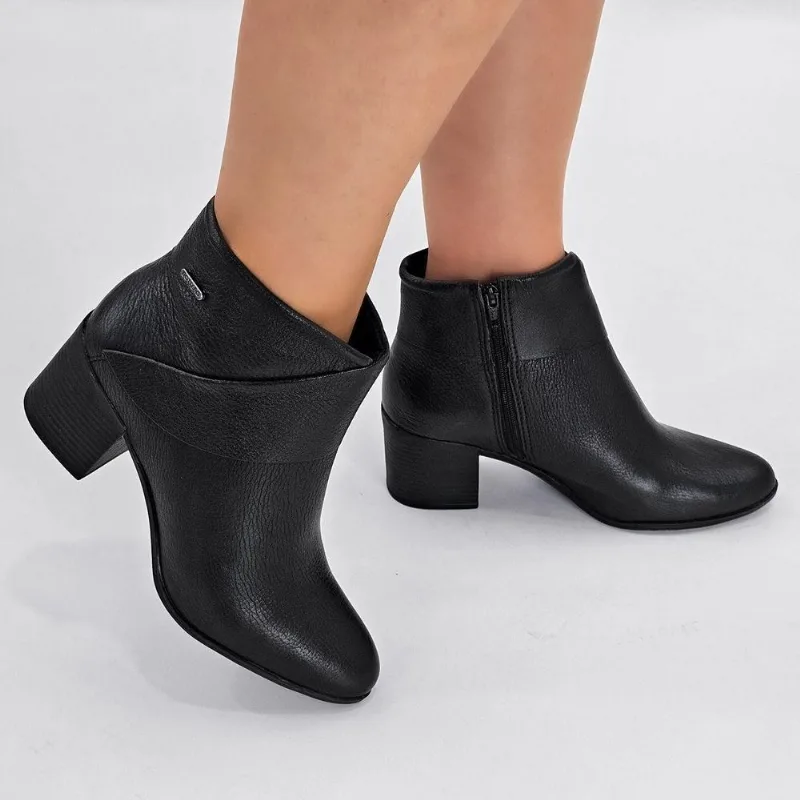Bota Bottero Feminina Couro Salto Bloco 346918 37 / Preto