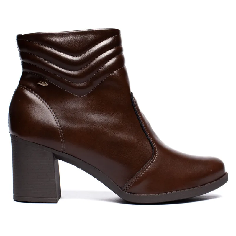 Bota Feminina Dakota Cano Curto Marrom - 38