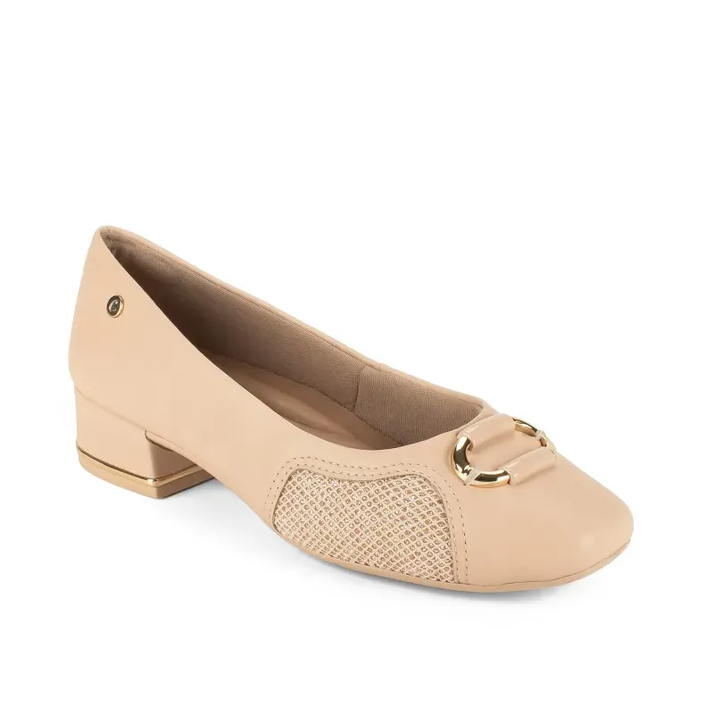 Scarpin Campesi Feminino Bege com Bico Quadrado e Salto Baixo 37