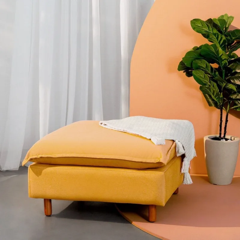 Puff Modular com Pé Madeira Sôma CabeCasa MadeiraOriginals Mostarda