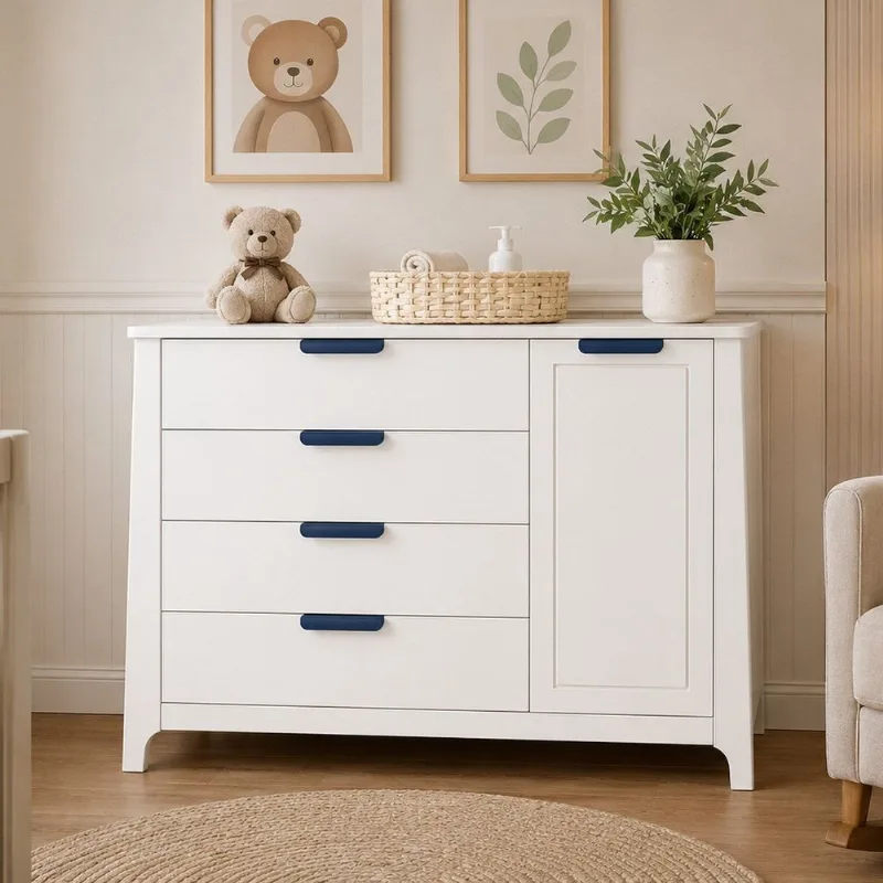 Comoda para Quarto Infantil 4 Gavetas + Porta com Cabideiro Theo Branco/Neve/Azul/Petróleo Neve/Azul/Petróleo