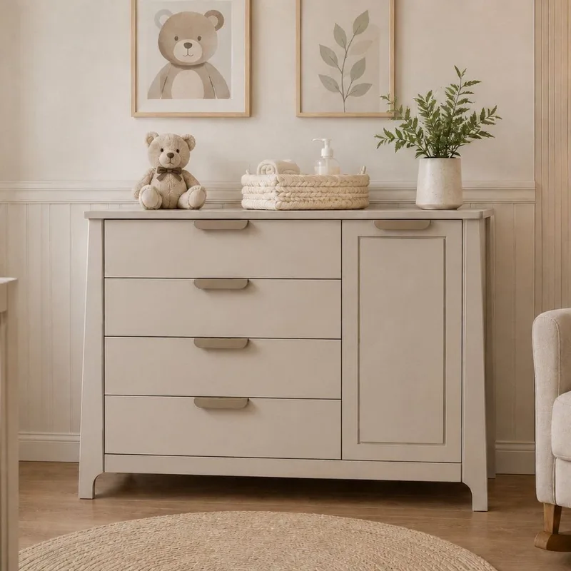 Comoda para Quarto Infantil 4 Gavetas Porta com Cabideiro Theo Bege/Areia/Capuccino Areia/Capuccino