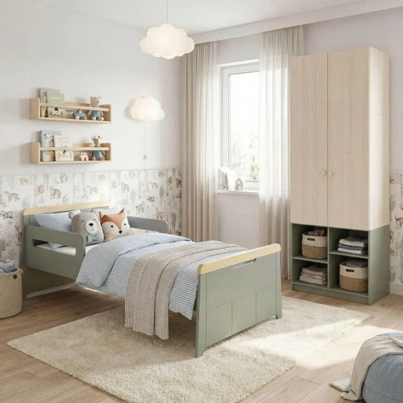 Quarto Infantil Cama com Grades Petit e Guarda Roupa Curió 2 Portas Casatema Verde Verde/Natural