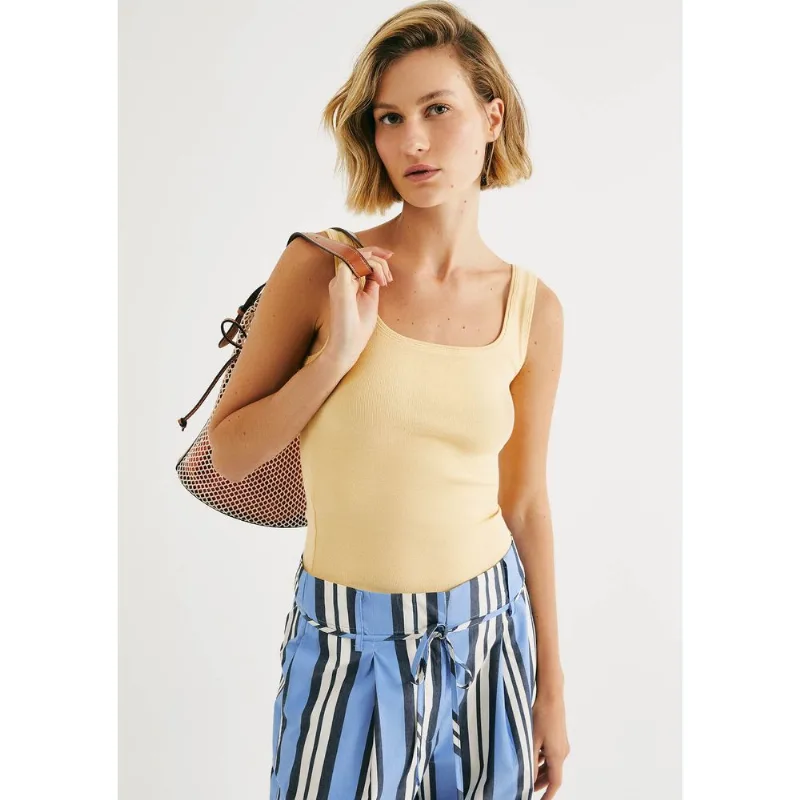 Regata Feminina Decote Quadrado Em Ribana - Amarelo P