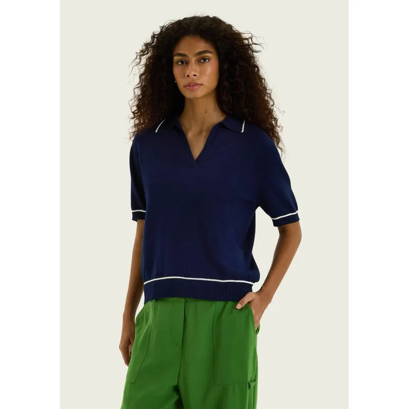 Polo Feminina Manga Curta Em Tricô Leve - Azul M
