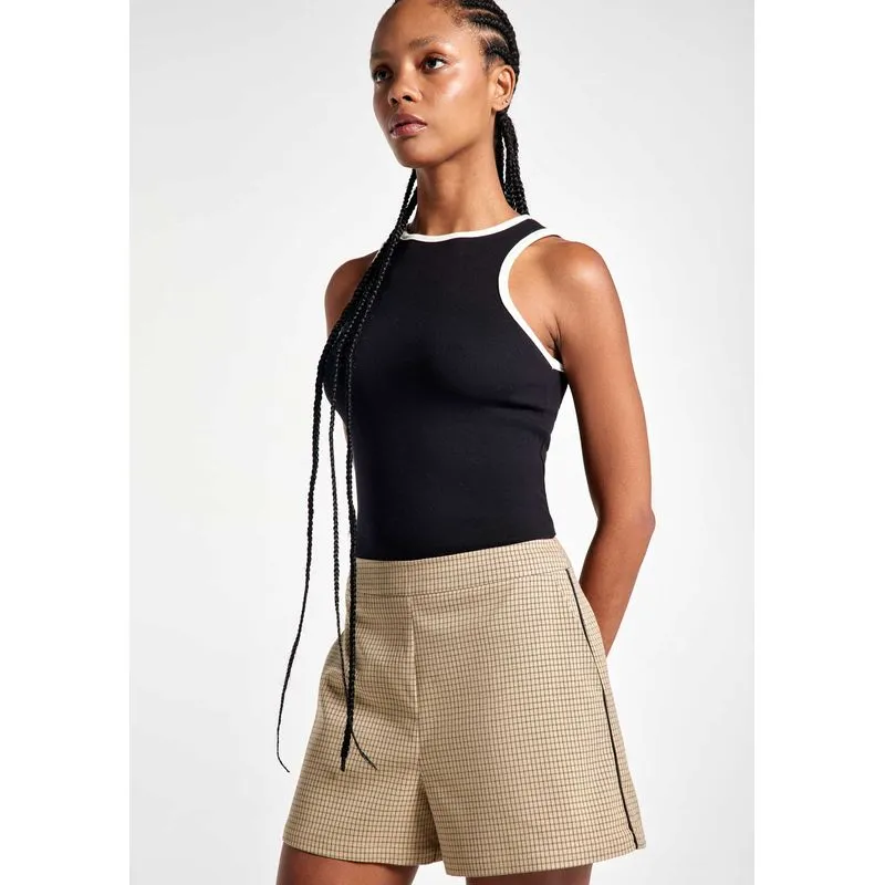 Shorts Feminino Em Alfaiataria Xadrez - Bege 044