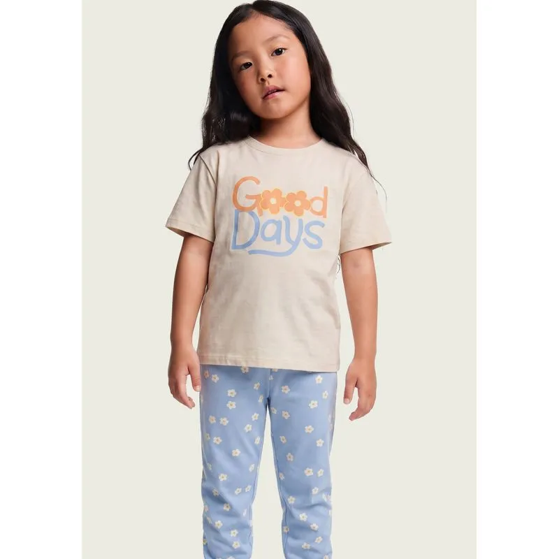 Pijama Infantil Menina Com Estampa Brilha No Escuro - Creme 004