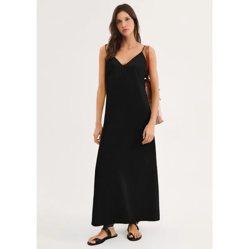 Vestido Longo Decote V Texturizado - Preto XG