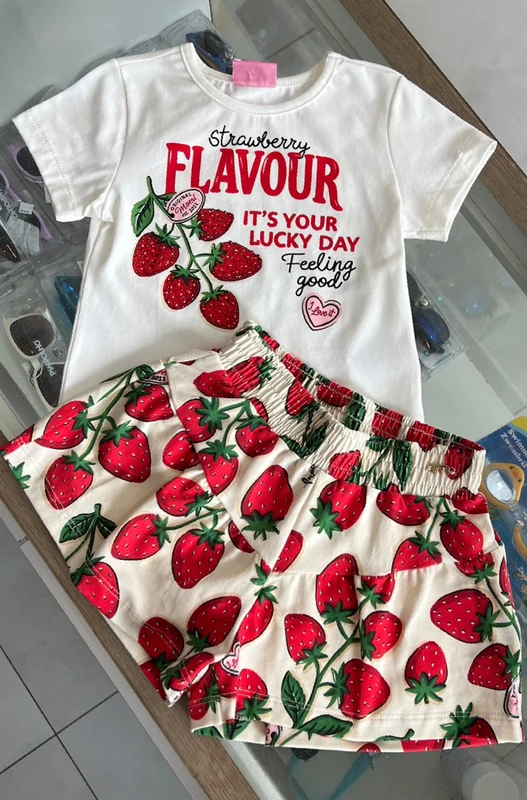 CONJUNTO BLUSA MANGA CURTA MORANGOS FLAVOUR E SHORT MENINA MOMI OFF / 3